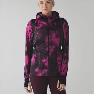 Lululemon Vent It Out Jacket in Blooming Pixie Raspberry Black / Black 6
